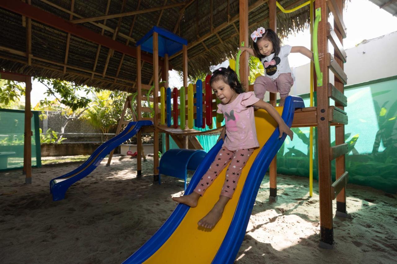 Los Gavilanes Hotel Pucallpa Bagian luar foto