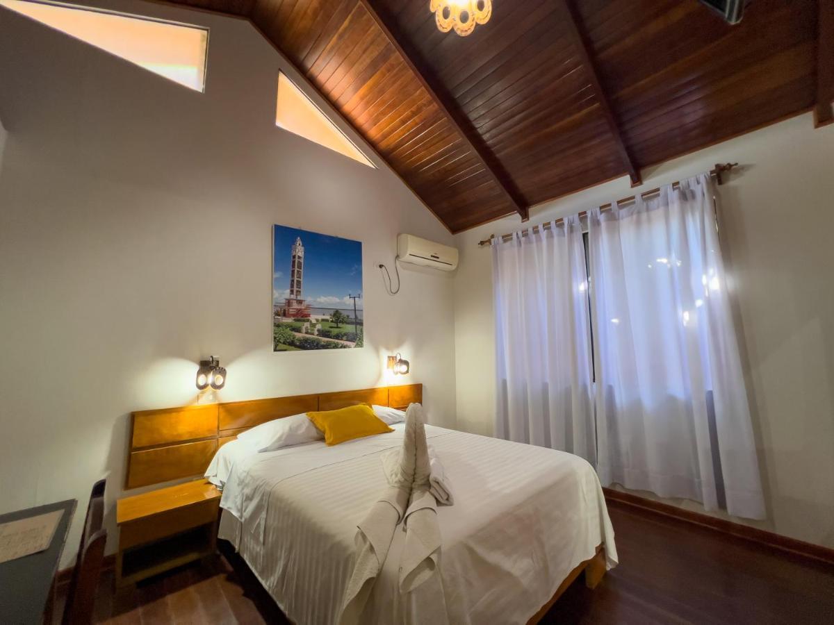 Los Gavilanes Hotel Pucallpa Bagian luar foto