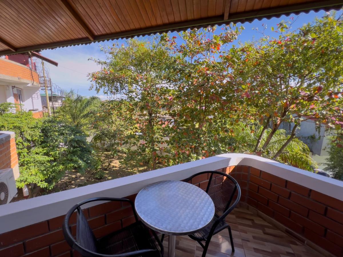 Los Gavilanes Hotel Pucallpa Bagian luar foto
