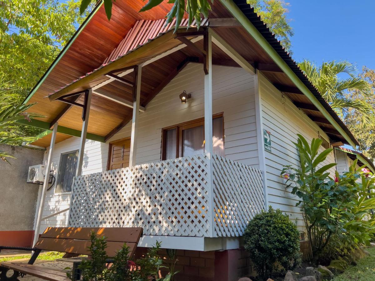 Los Gavilanes Hotel Pucallpa Bagian luar foto