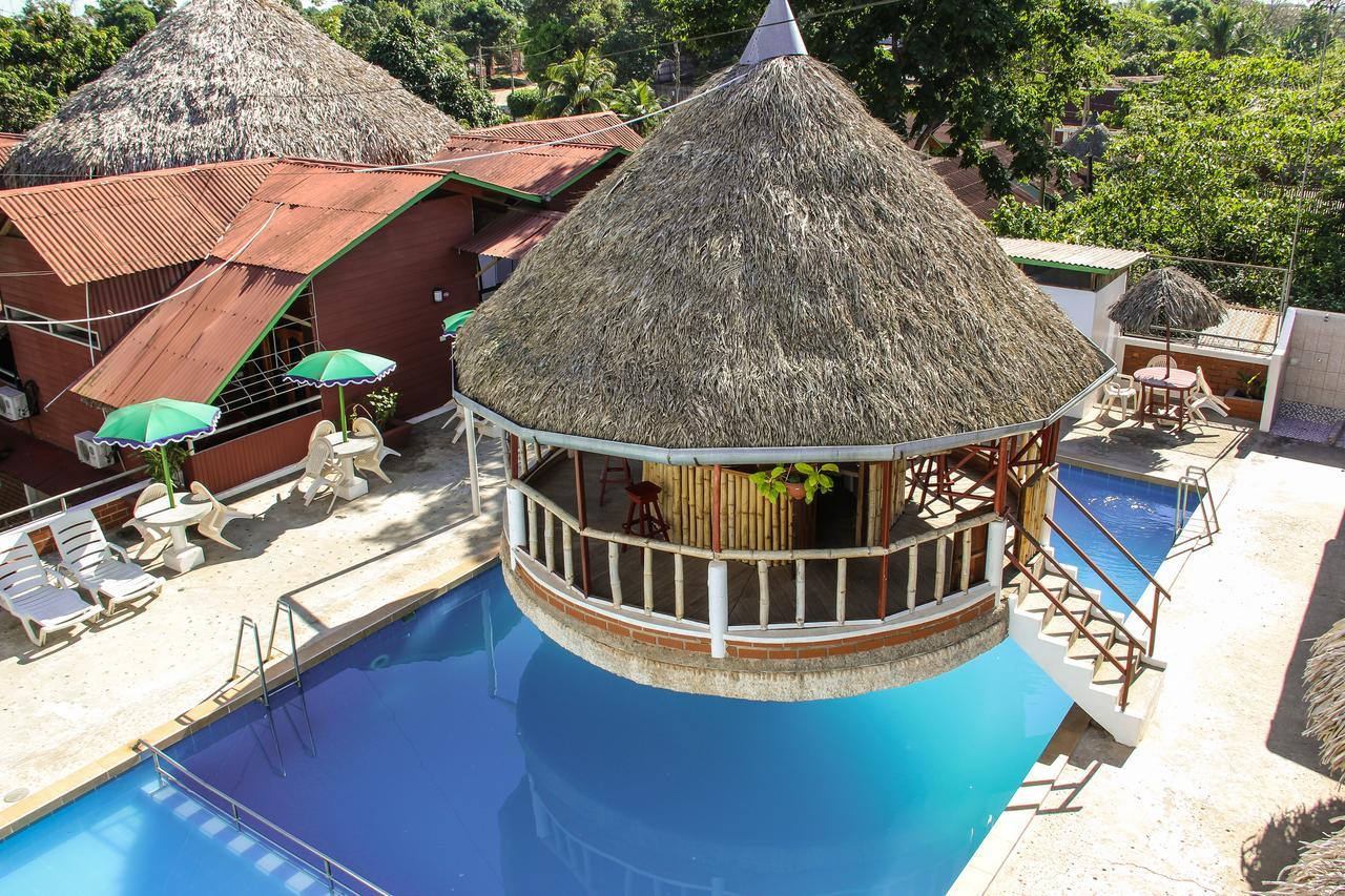 Los Gavilanes Hotel Pucallpa Bagian luar foto