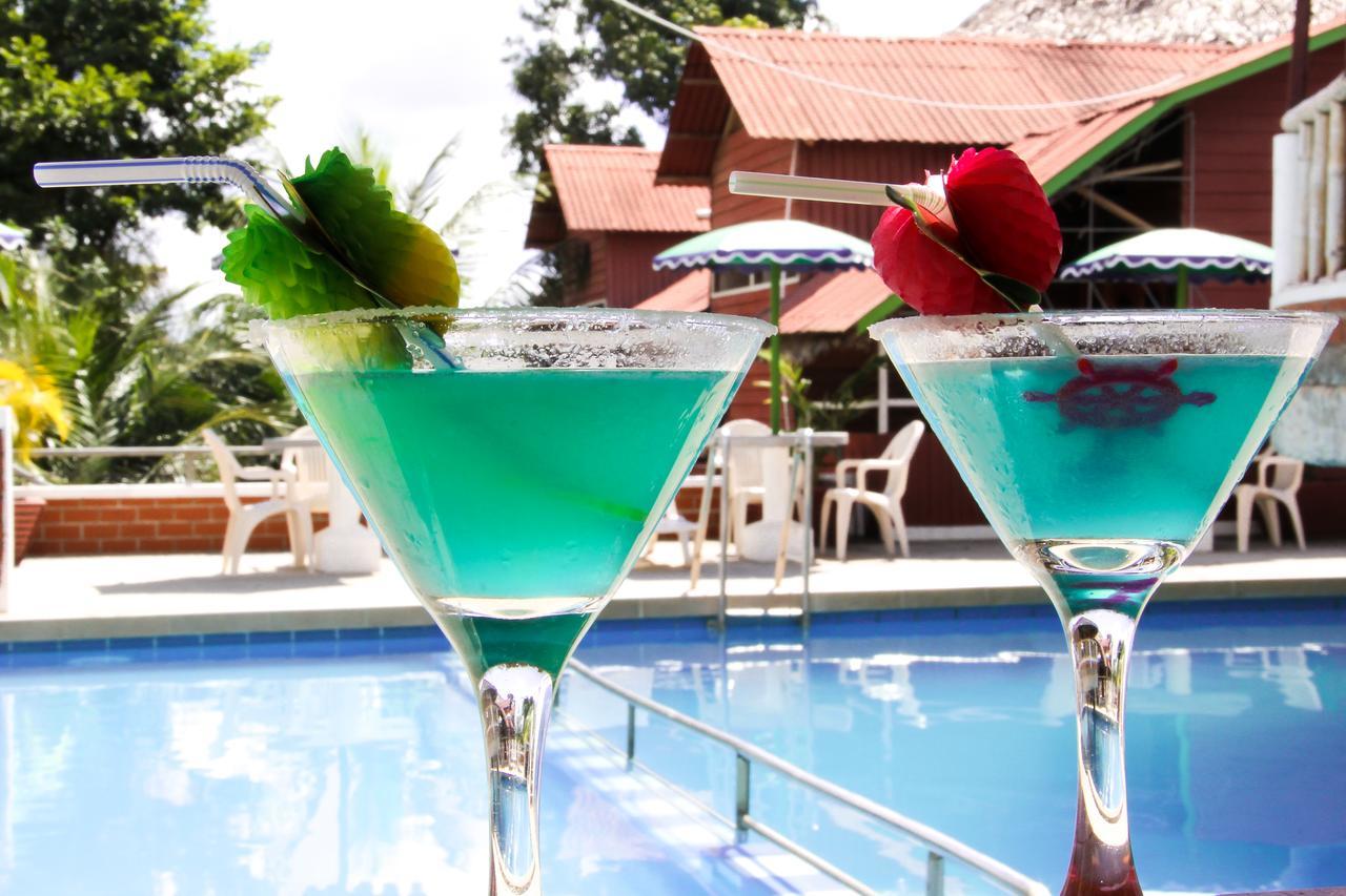 Los Gavilanes Hotel Pucallpa Bagian luar foto