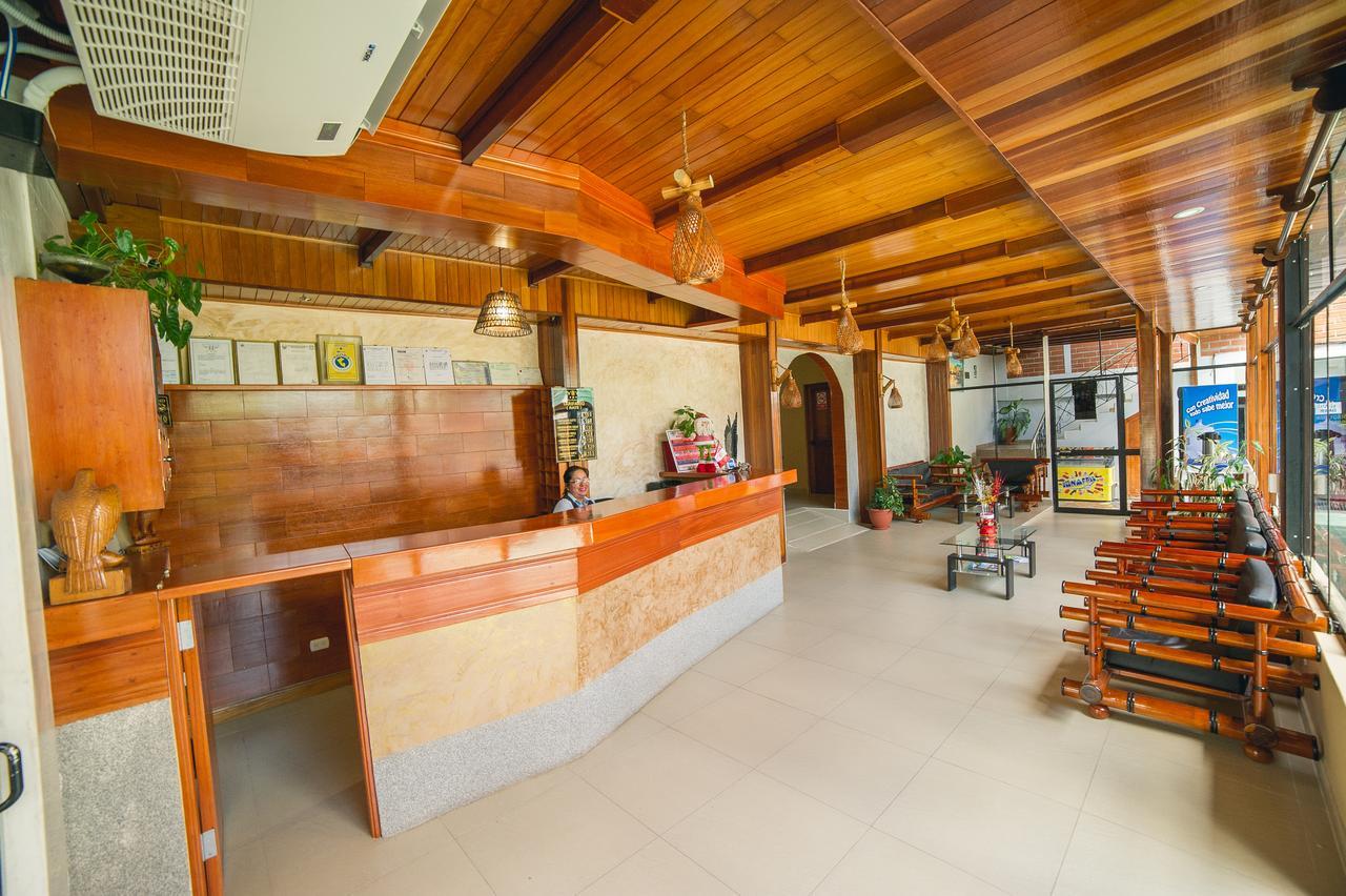 Los Gavilanes Hotel Pucallpa Bagian luar foto